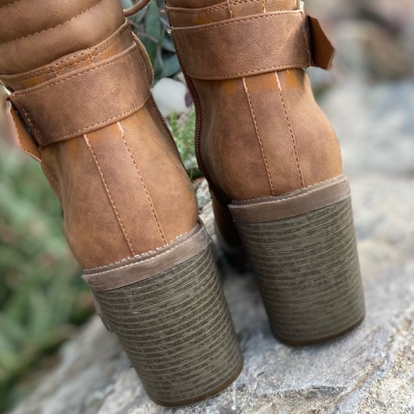 GUESS Honey Vegan Leather Boots⭐️So Cute - Picture 6 of 12